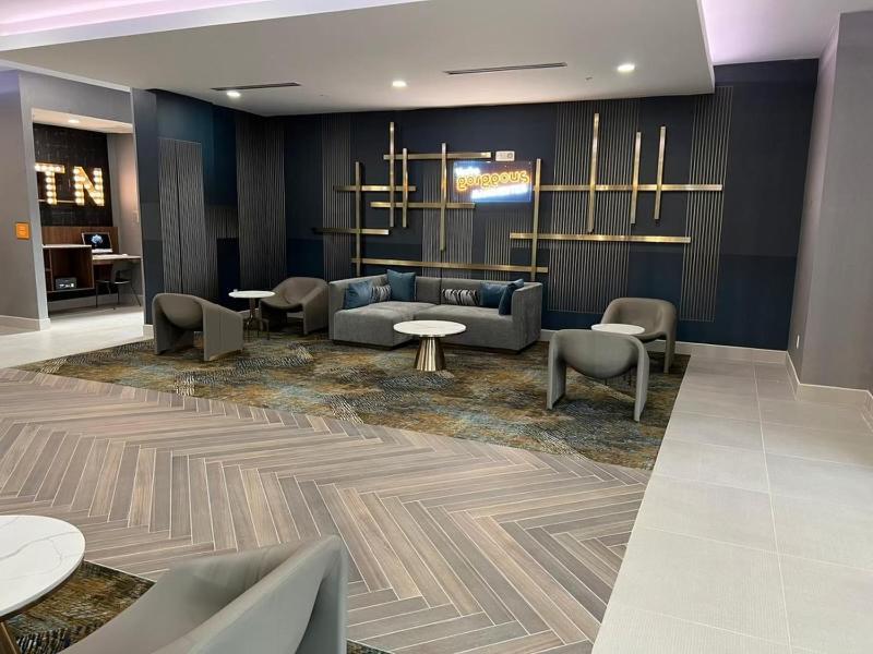 La Quinta Inn & Suites By Wyndham Manchester - Arnold Afb Ngoại thất bức ảnh
